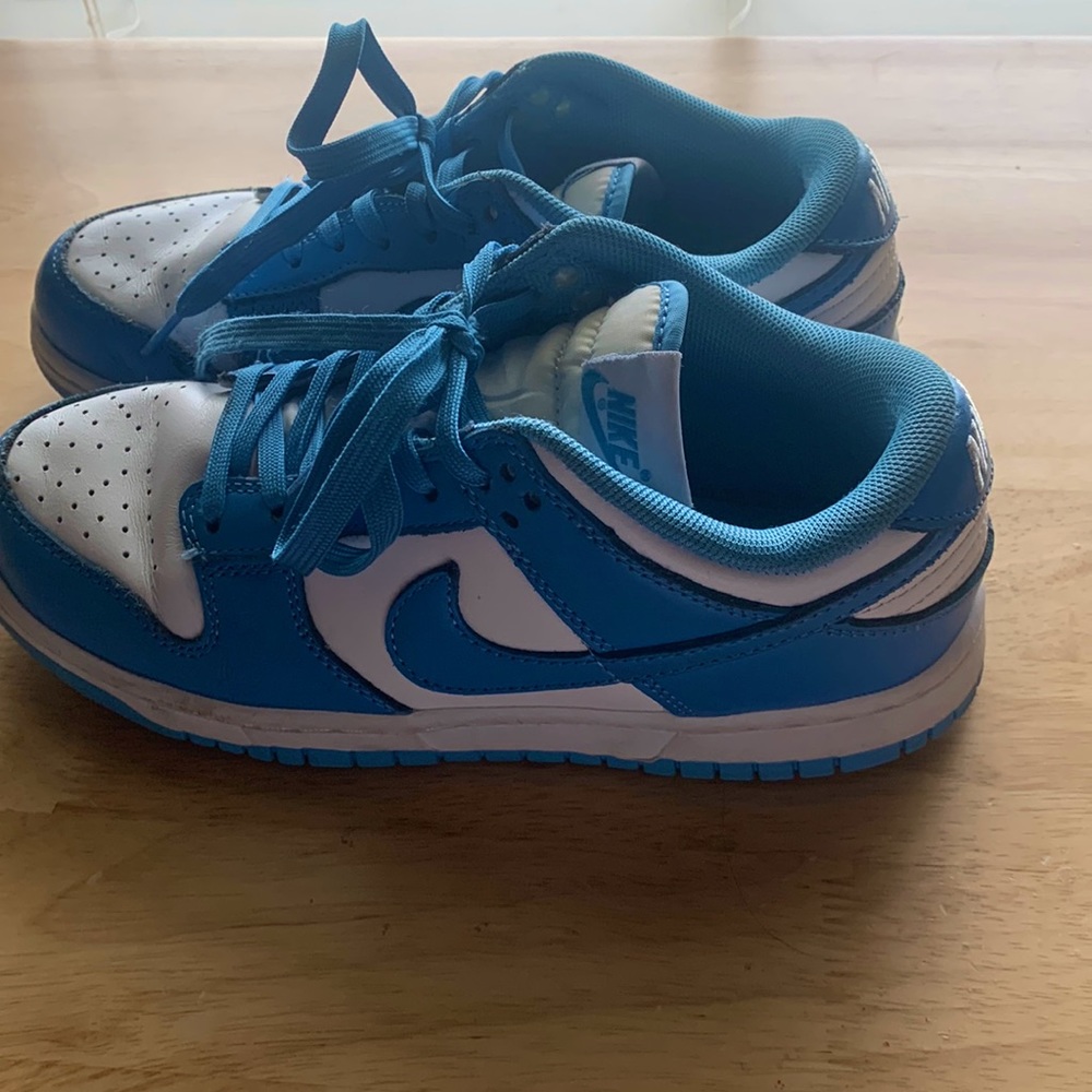 University blue Nike dunks